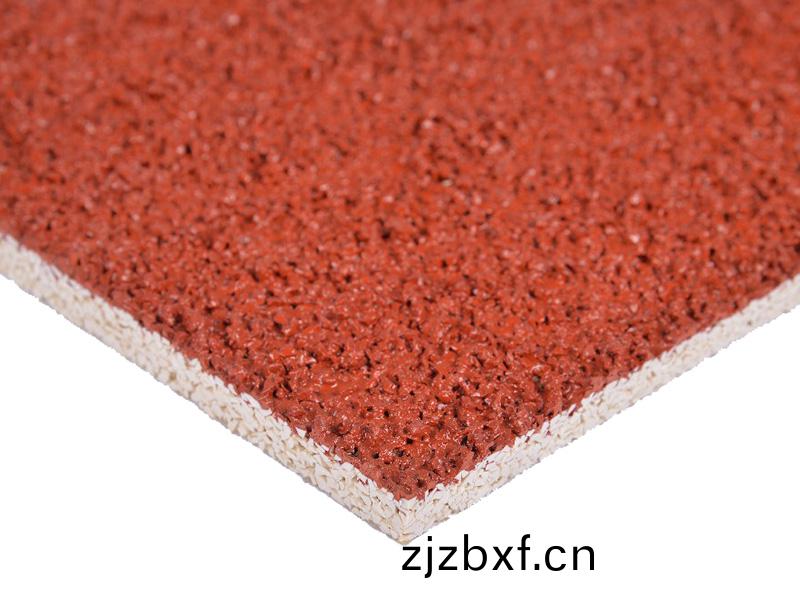 透(tou)氣型(xing)塑膠麵層